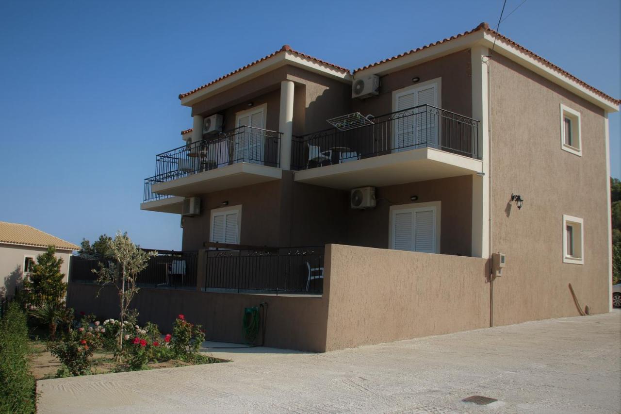 Nikoleta'S Studios Argostoli  Exteriör bild