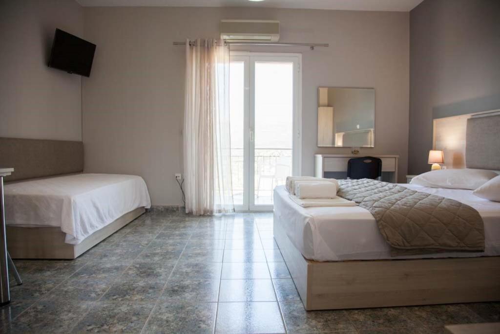 Nikoleta'S Studios Argostoli  Exteriör bild